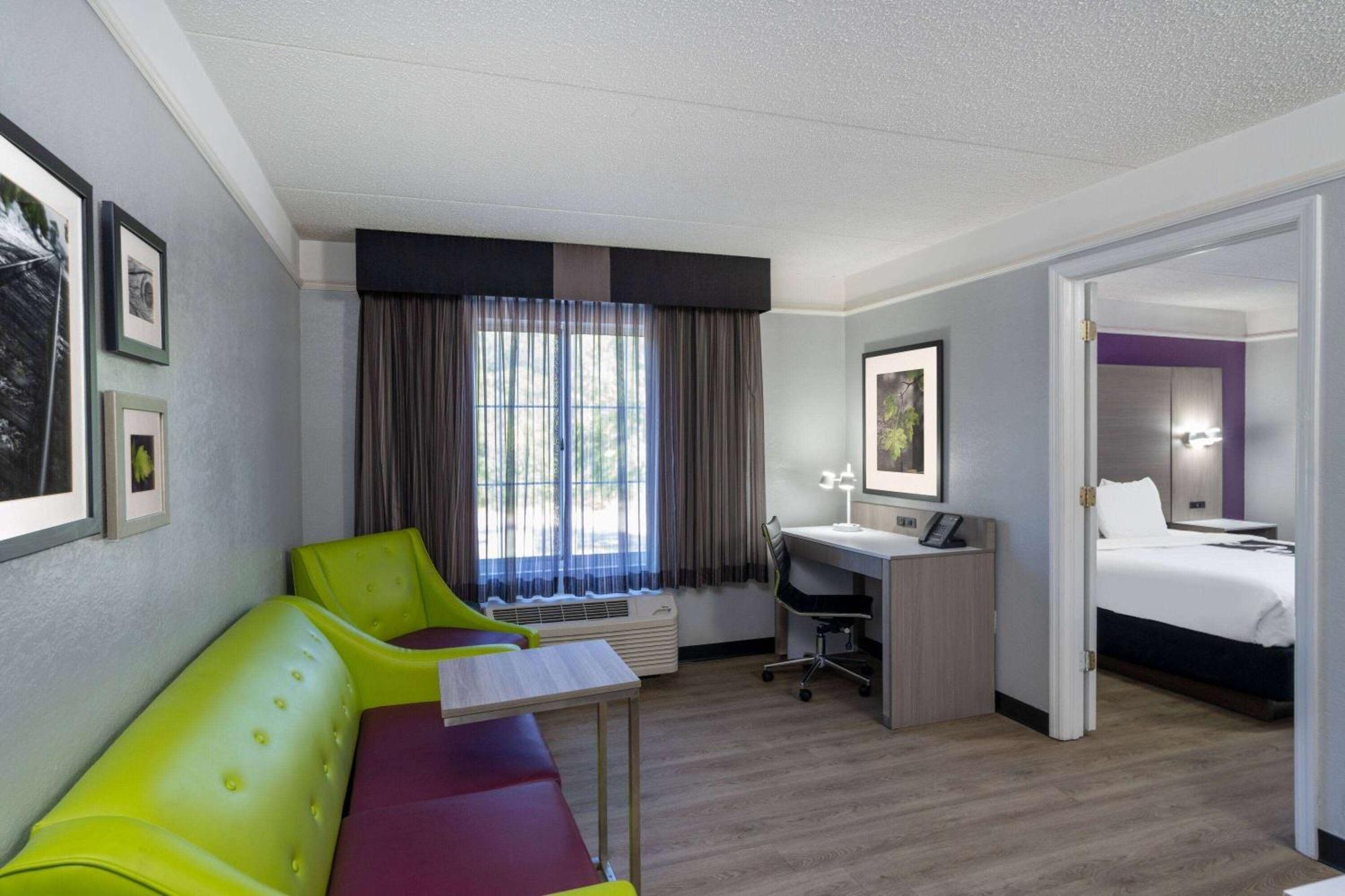 La Quinta By Wyndham Birmingham Hoover Exterior photo